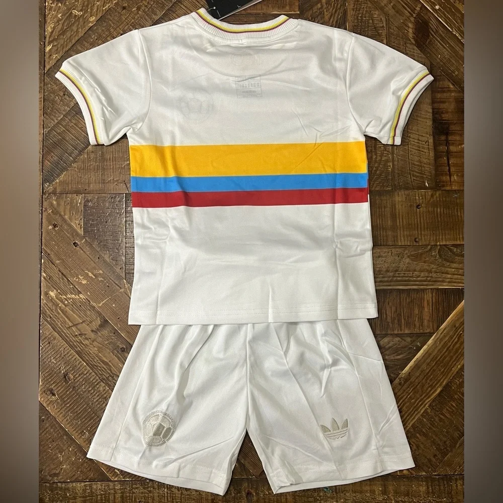 Colombia 2024 Special Edition Kids soccer kit - Picture 2 of 2
